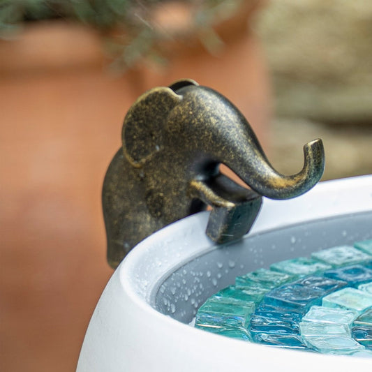 Elma The Climbing Elephant - hydria
