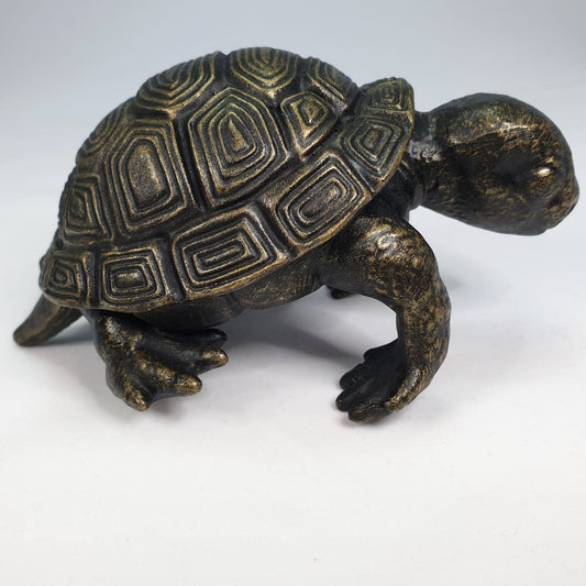 Tonie the Climbing Turtle - hydria