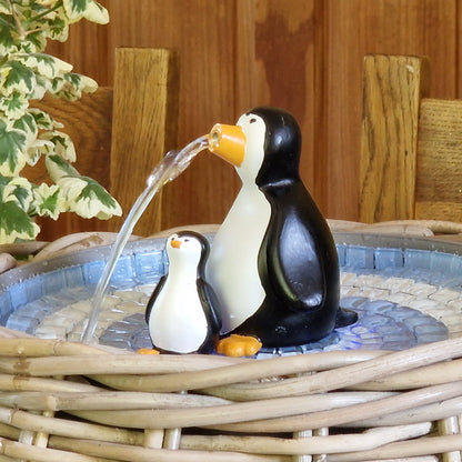 Pepper and Penny the Penguins - hydria