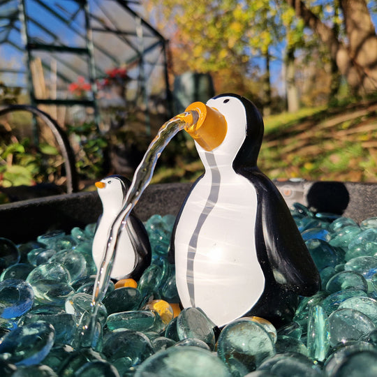 Pepper and Penny the Penguins - hydria
